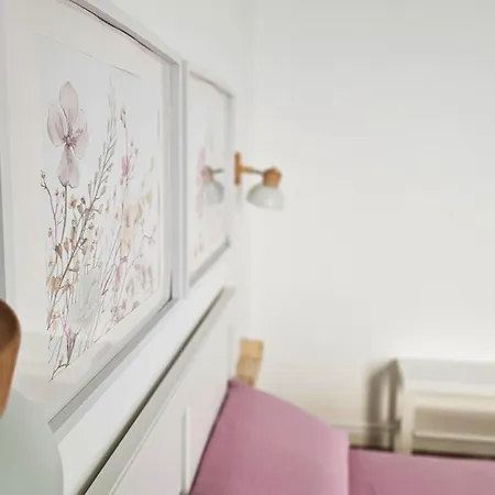 ゲストハウス Domo Ulleri