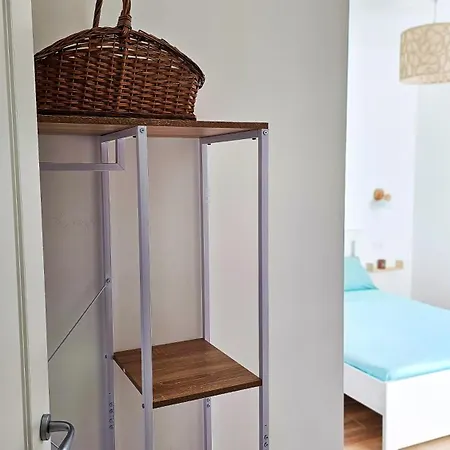 ゲストハウス Domo Ulleri