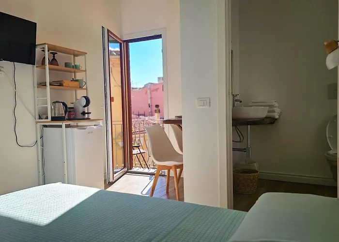 Domo Ulleri Guest house